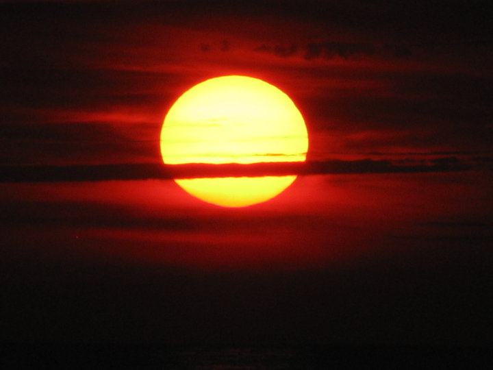 Name:  61912_1462928527026_1047861471_31147563_8241610_nNegril sunset.jpg
Views: 2253
Size:  34.7 KB