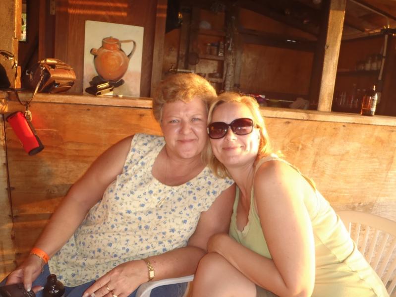 Click image for larger version. 

Name:	firewater lisa and bonnie.jpg 
Views:	1280 
Size:	59.7 KB 
ID:	1143