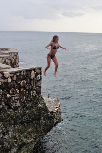 Name:  small cliff.JPG
Views: 607
Size:  97.1 KB