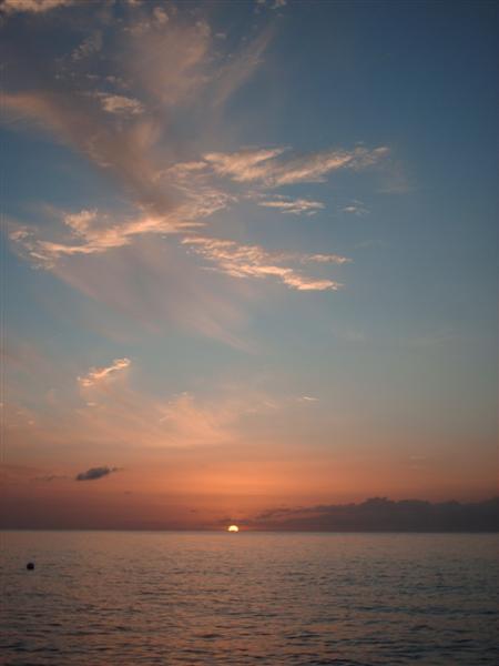 Click image for larger version. 

Name:	Day and Night (Medium).jpg 
Views:	513 
Size:	24.2 KB 
ID:	1217