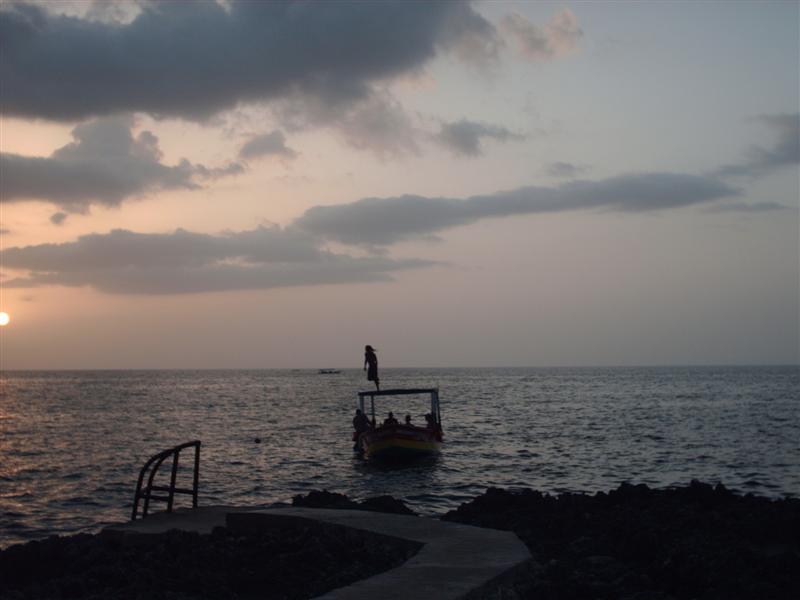 Click image for larger version. 

Name:	Rasta Sunset Boatop (Medium).jpg 
Views:	693 
Size:	42.4 KB 
ID:	1219