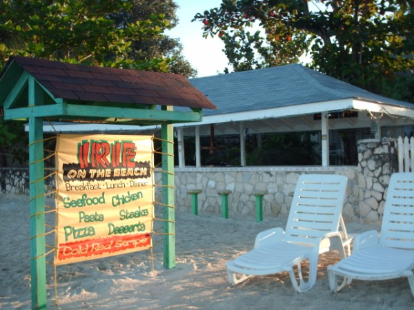 Name:  Irie on the beach.jpg
Views: 393
Size:  90.1 KB