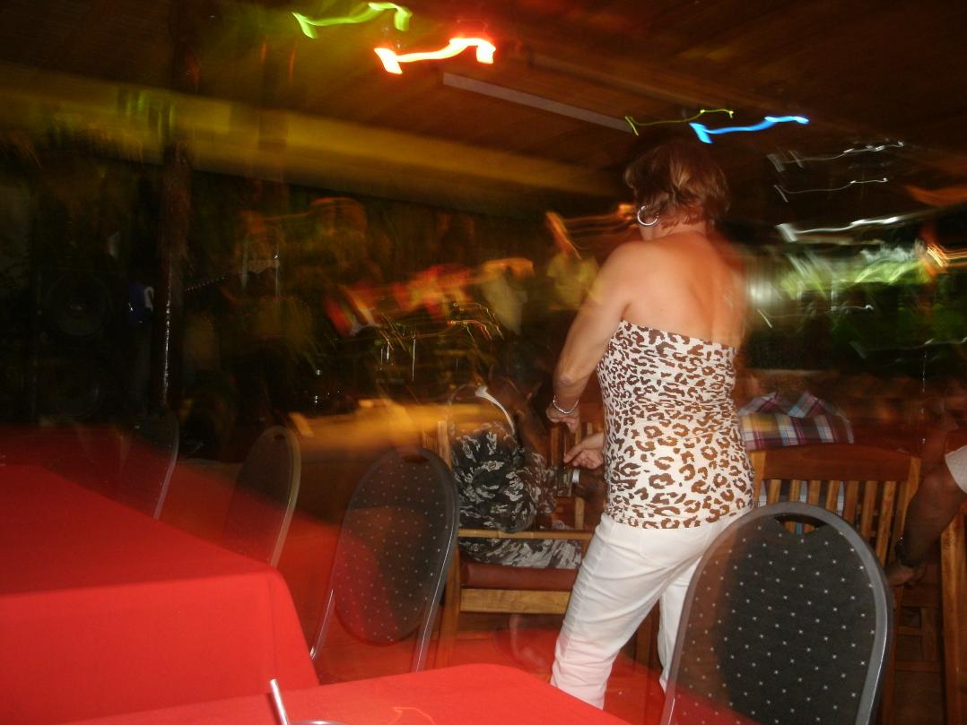 Name:  003.jpg
Views: 459
Size:  88.0 KB
