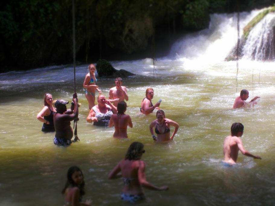 Name:  Negril 2012 151.jpg
Views: 1102
Size:  62.3 KB