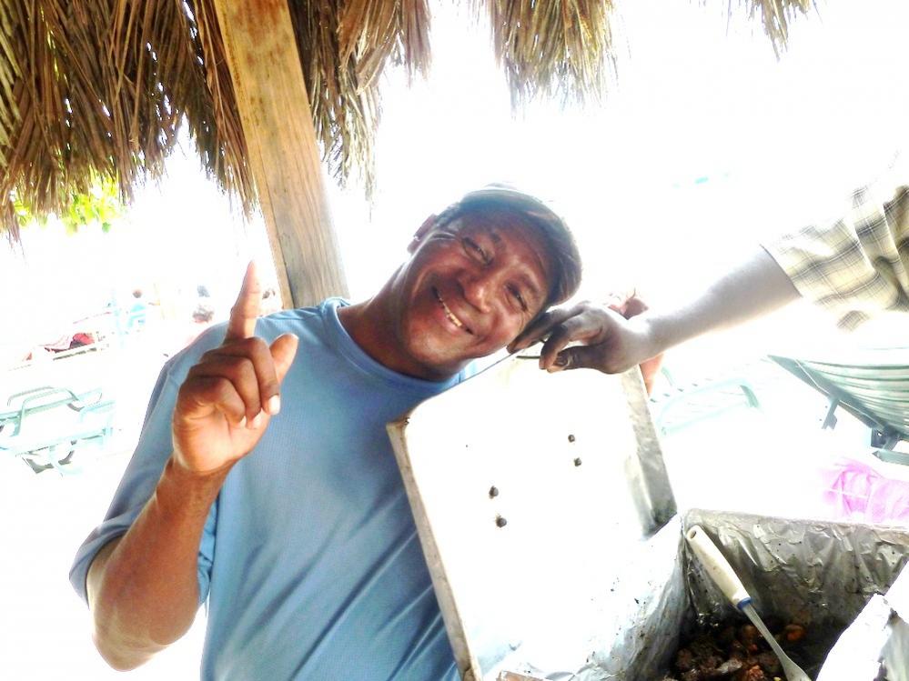 Name:  Negril 2012 270.jpg
Views: 1055
Size:  86.6 KB