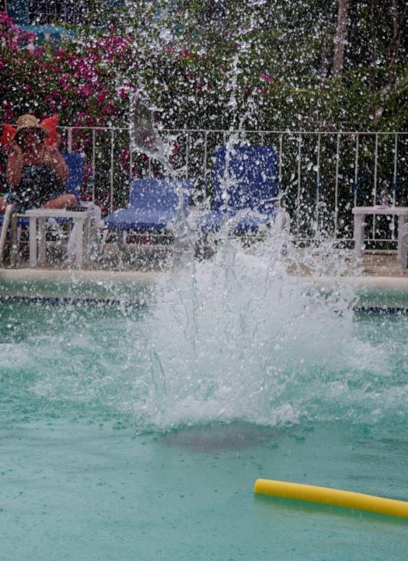 Name:  stale splash.jpg
Views: 1274
Size:  99.3 KB