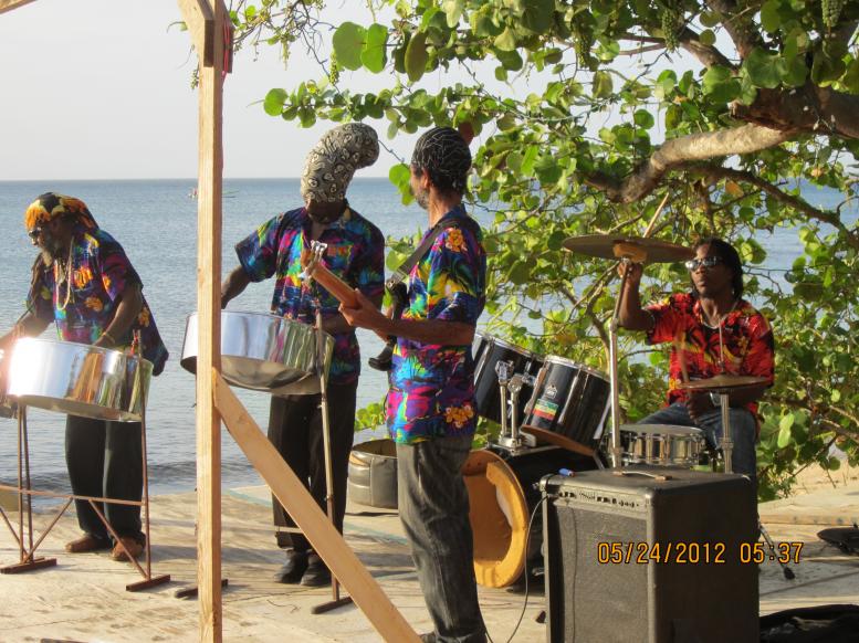 Name:  Negril 2012 133.jpg
Views: 885
Size:  100.0 KB