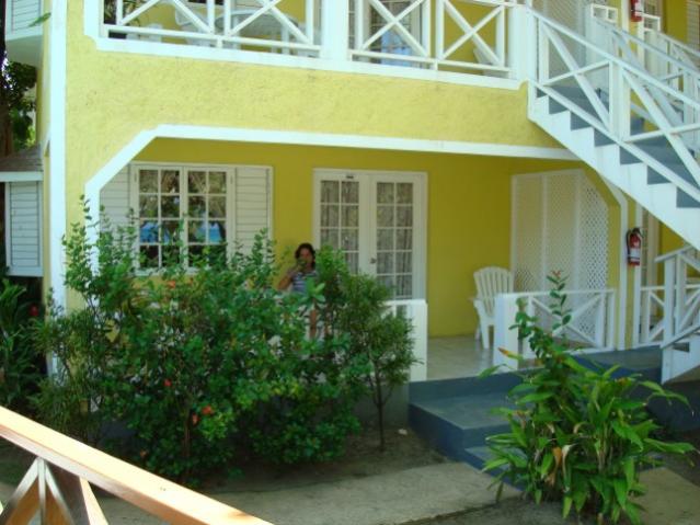 Name:  negril 147 [640x480].jpg
Views: 759
Size:  50.0 KB