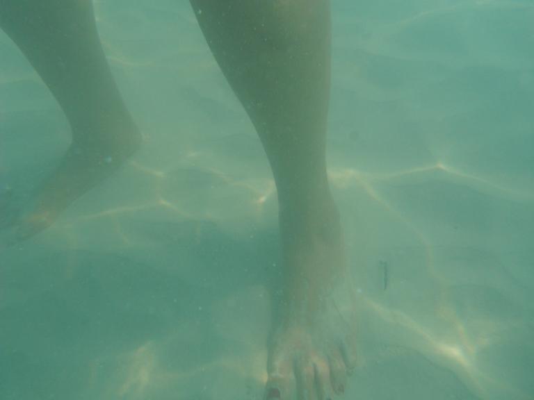 Name:  feetnegril.jpg
Views: 355
Size:  14.4 KB