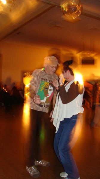 Name:  jimdonna1 (335 x 600).jpg
Views: 577
Size:  40.4 KB