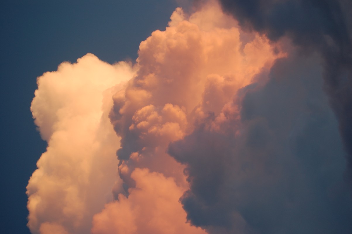 Name:  sunset 5(1203 x 800).jpg
Views: 348
Size:  76.9 KB