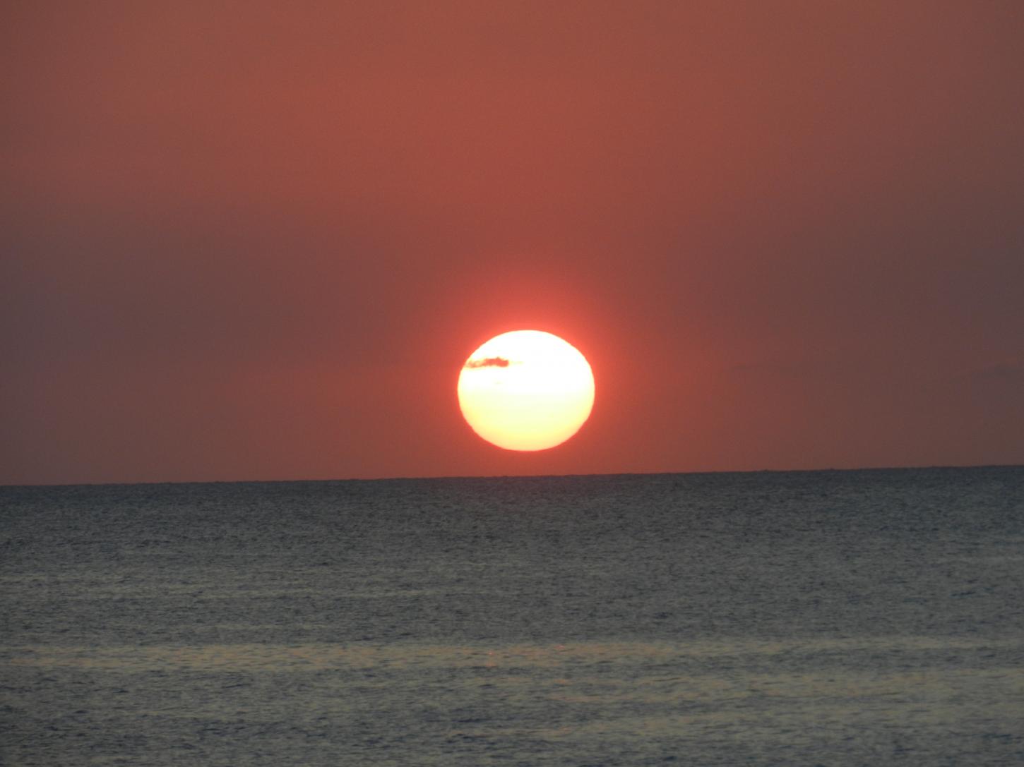 Name:  orange sunset Country Country beach, Jamaica 2012 009 (61).jpg
Views: 499
Size:  88.5 KB