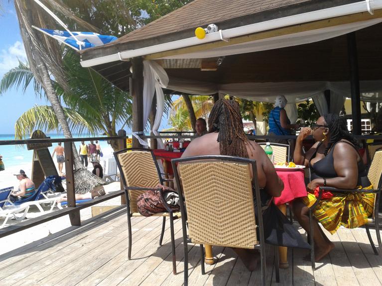 Name:  6-Seawind deck.jpg
Views: 396
Size:  99.1 KB