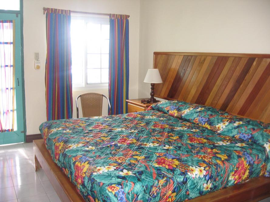 Name:  Samsara resort & Negril Church Pics 002.jpg
Views: 810
Size:  95.0 KB