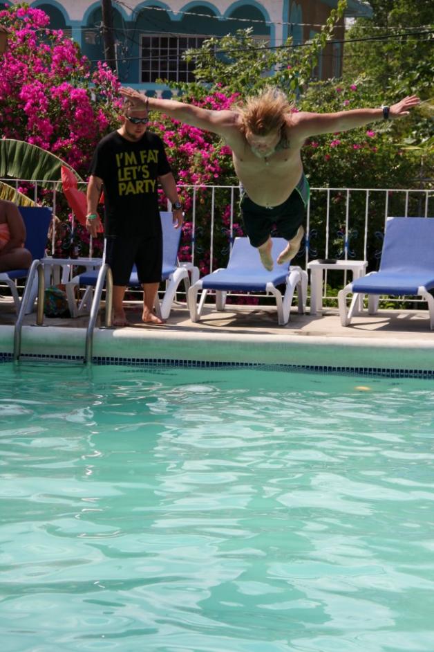 Name:  528714_10151592549335111_784420110_23868983_2086469408_n.jpg
Views: 1051
Size:  97.4 KB