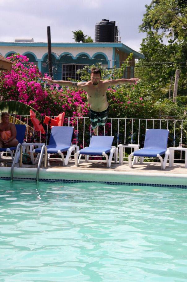 Name:  579510_126192997515184_631909670_n.jpg
Views: 1023
Size:  98.7 KB