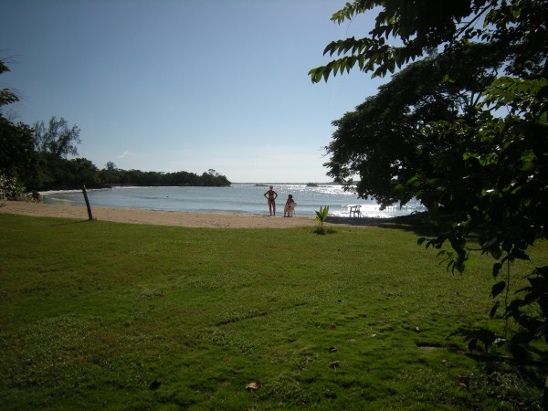 Name:  Jamaica 2009 - Half Moon Beach - DSCN9414.jpg
Views: 426
Size:  70.9 KB