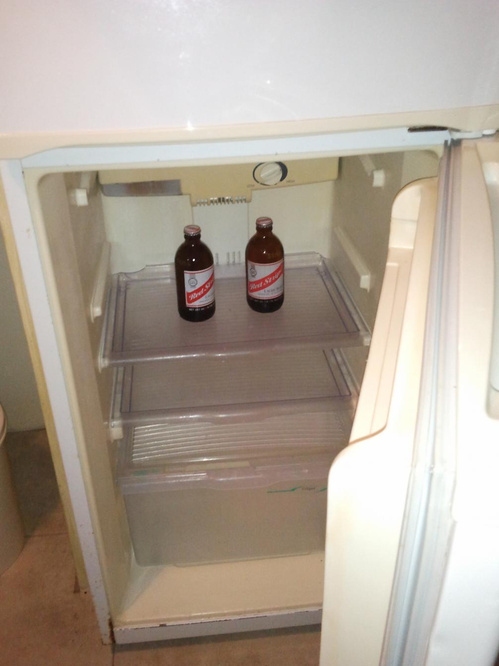 Name: negril.fridge.jpg
Views: 1305
Size: 82.3 KB