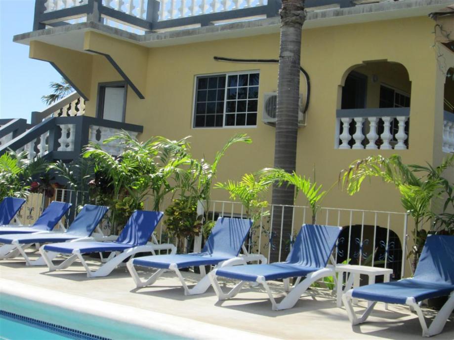 Name:  Negril Dec 2012 054.jpg
Views: 569
Size:  92.2 KB