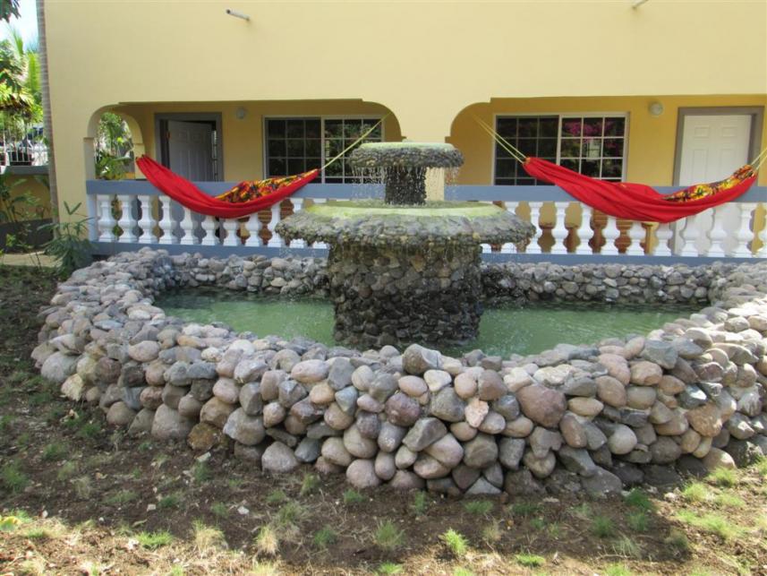 Name:  Negril Dec 2012 057.jpg
Views: 566
Size:  96.6 KB
