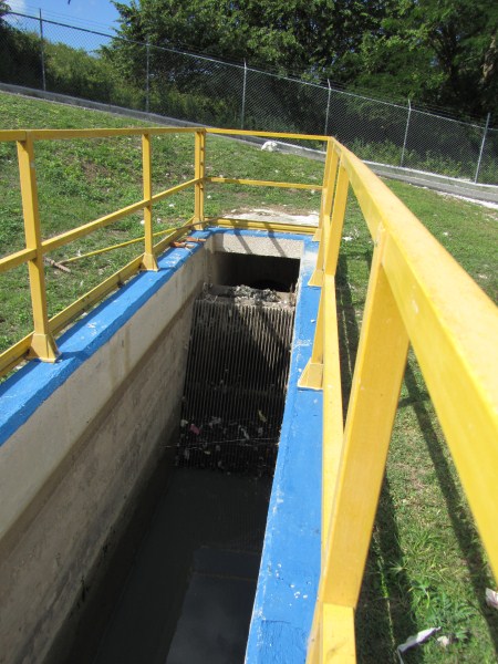 Name:  Jamaica 2012 Negril Treatment Plant  IMG_4067.jpg
Views: 1387
Size:  86.6 KB