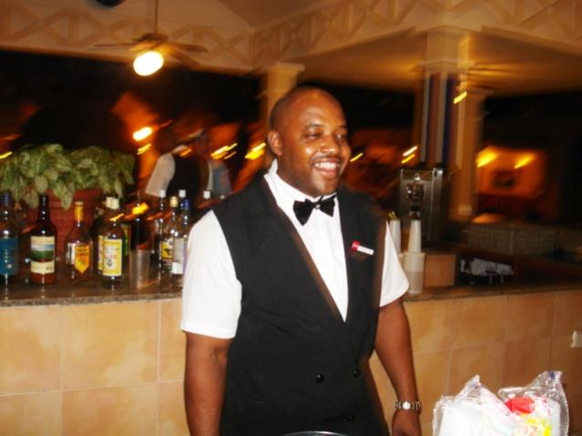 Name:  riu bar.jpg
Views: 810
Size:  34.8 KB