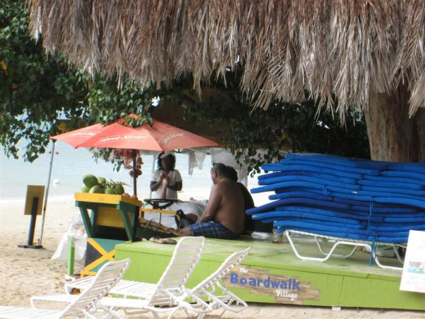 Name:  2013 Feb Negril 214.jpg
Views: 442
Size:  96.2 KB