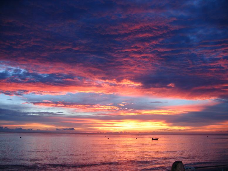 Name:  negril suset.jpg
Views: 352
Size:  63.1 KB
