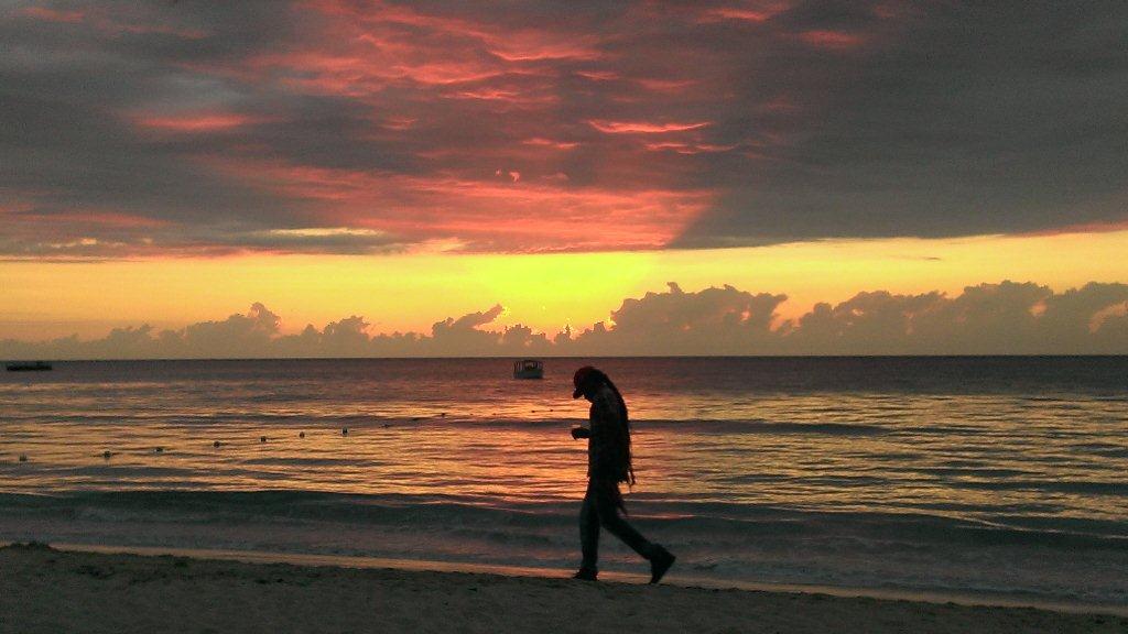 Name:  Negril sunset.jpg
Views: 1494
Size:  78.4 KB