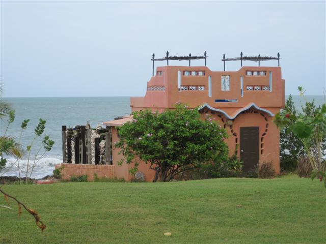 Click image for larger version. 

Name:	Jamaica June 2011 - 319 (Small).jpg 
Views:	922 
Size:	45.6 KB 
ID:	2443