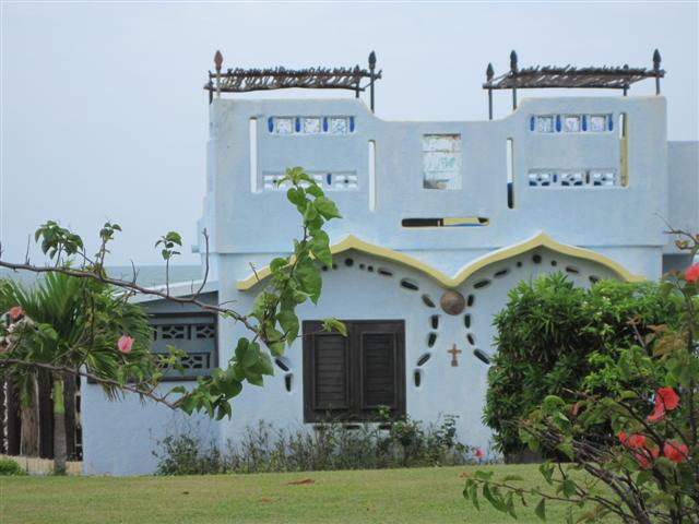 Click image for larger version. 

Name:	Jamaica June 2011 - 323 (Small).jpg 
Views:	911 
Size:	51.5 KB 
ID:	2445