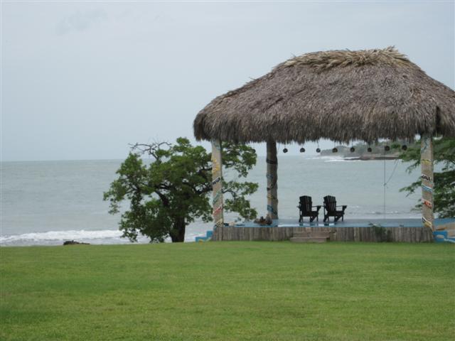Click image for larger version. 

Name:	Jamaica June 2011 - 374 (Small).jpg 
Views:	1066 
Size:	41.5 KB 
ID:	2463