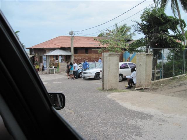 Click image for larger version. 

Name:	Jamaica June 2011 - 446 (Small).jpg 
Views:	971 
Size:	52.8 KB 
ID:	2476