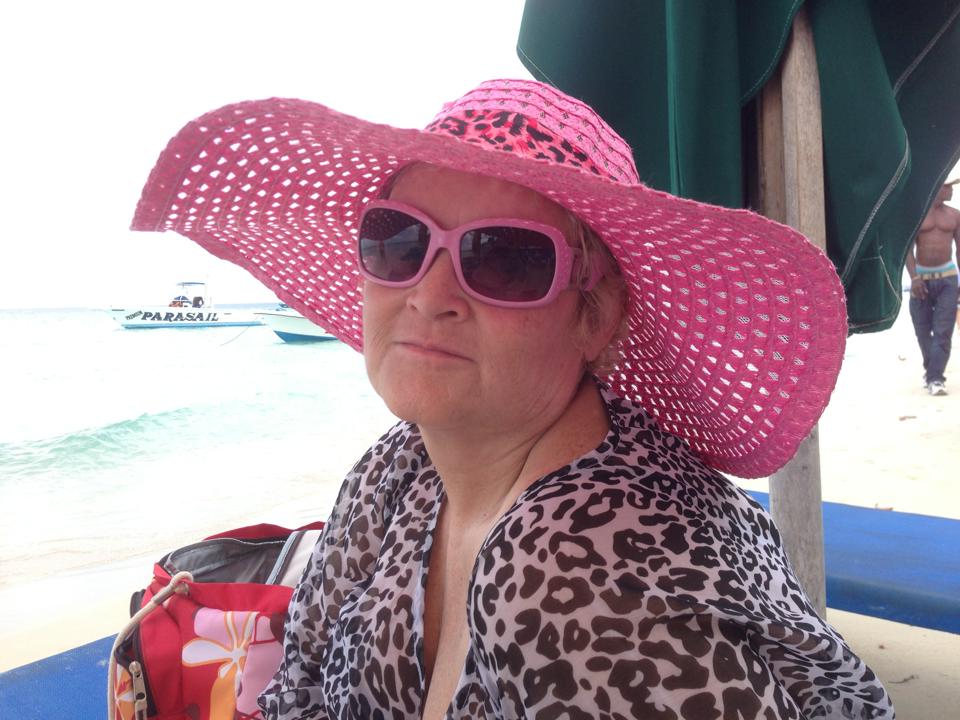 Name:  beachhat001.jpg
Views: 509
Size:  94.7 KB