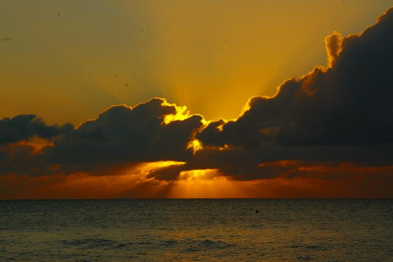 Name:  negril sunset.jpg
Views: 431
Size:  33.3 KB