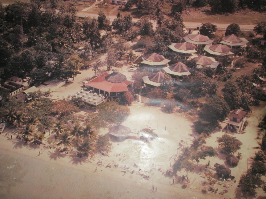 Name:  treehouse in the 80's.jpg
Views: 244
Size:  95.8 KB