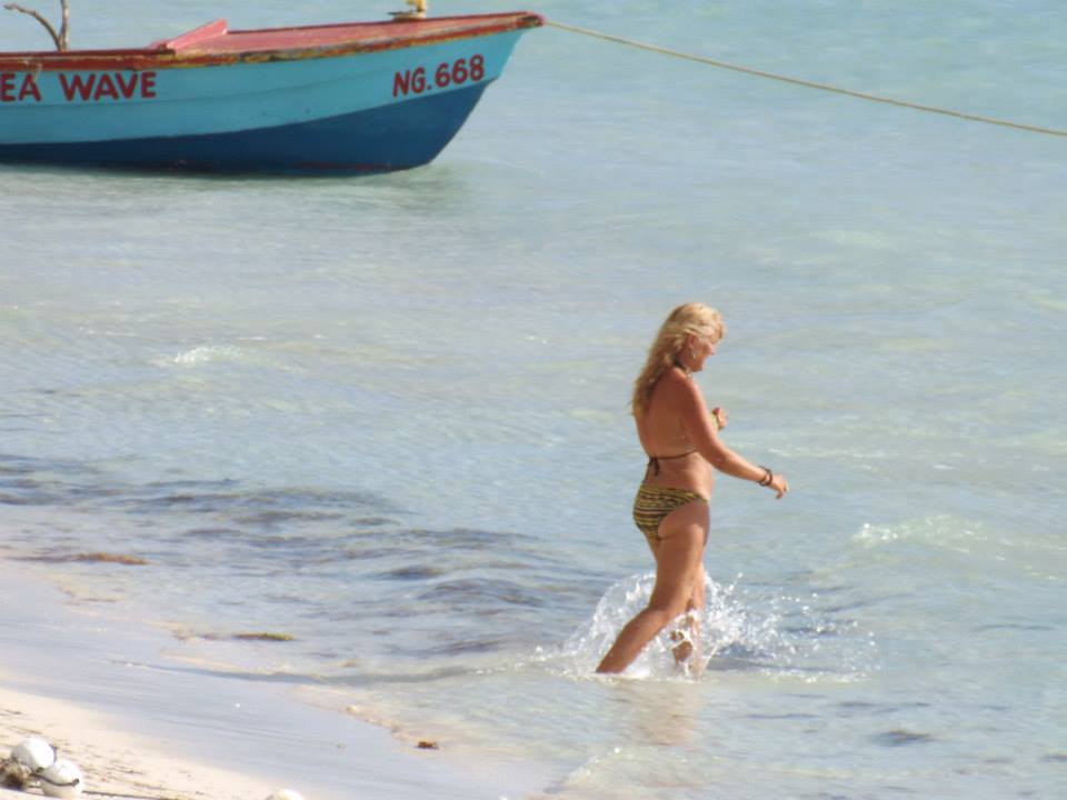 Name:  574606_135486273313835_1242206408_n.jpg
Views: 2162
Size:  49.0 KB