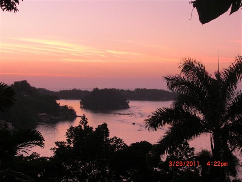 Name:  portie27 (Medium).jpg
Views: 603
Size:  52.9 KB