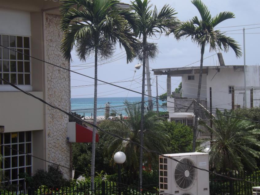 Name:  jamaica apr2013 new pt2 003.jpg
Views: 1571
Size:  96.8 KB