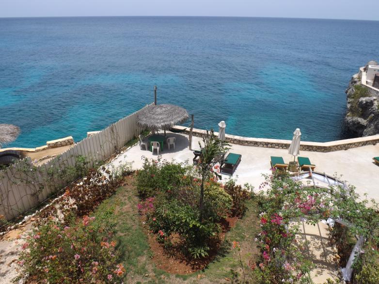 Name:  jamaica apr2013 new pt2 433.jpg
Views: 1636
Size:  97.9 KB