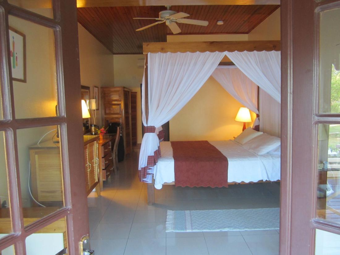 Name:  029.jpg
Views: 432
Size:  86.1 KB