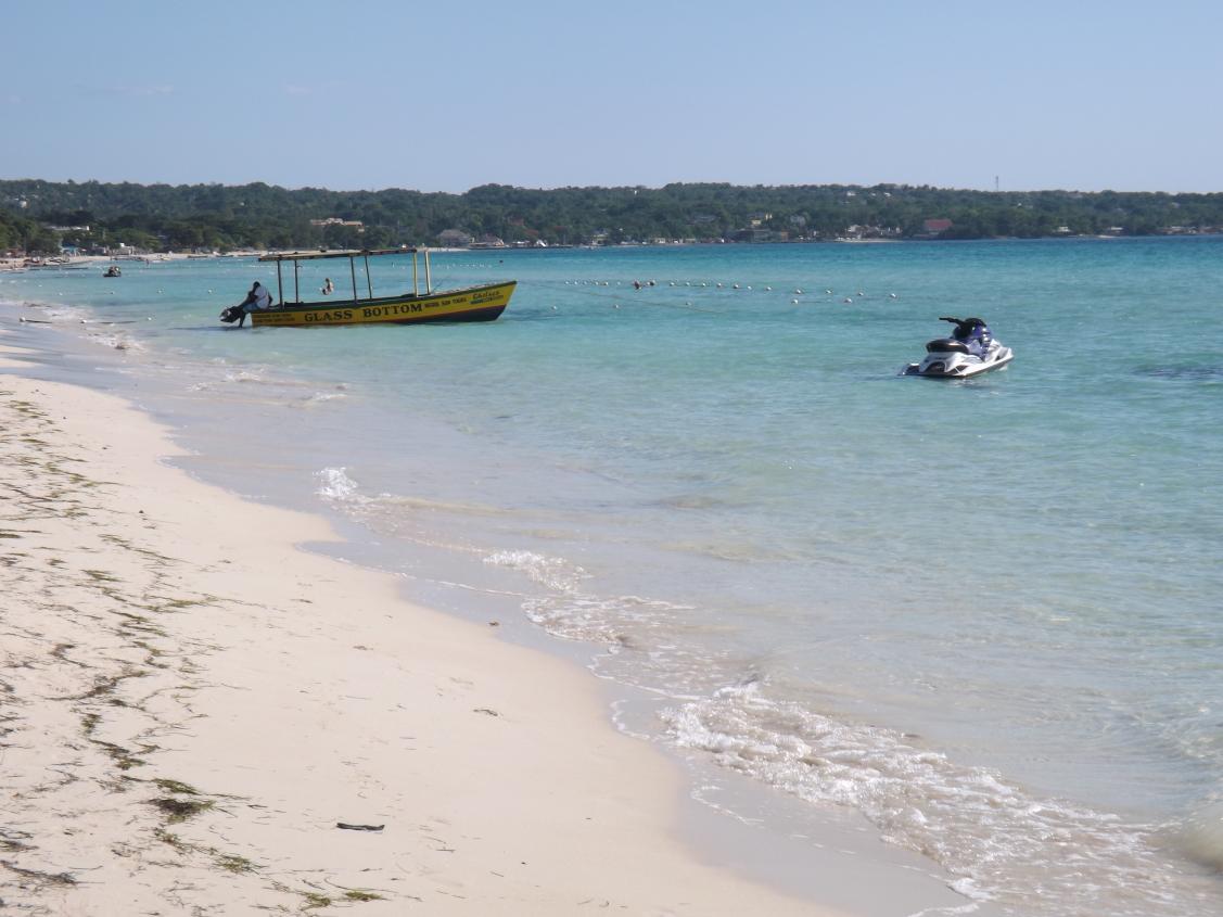 Name:  jamaica apr2013 new pt2 709.jpg
Views: 1902
Size:  90.4 KB