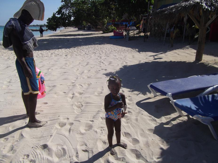 Name:  jamaica april2013 red camera 318.jpg
Views: 1944
Size:  93.6 KB