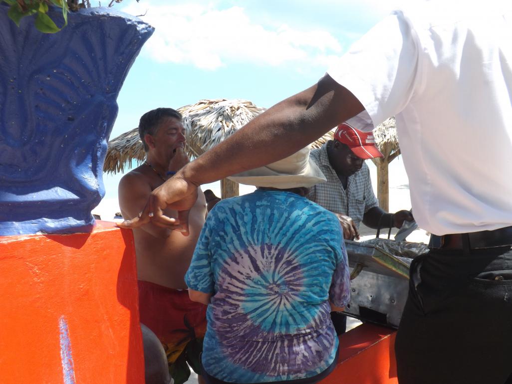 Name:  jamaica apr2013 new pt2 815.jpg
Views: 1653
Size:  90.3 KB