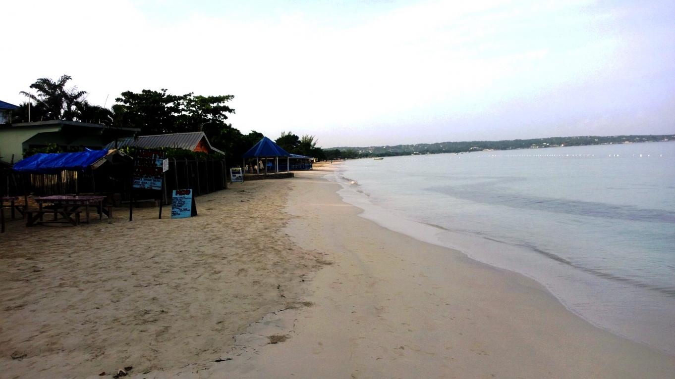 Name:  sunday beach.jpg
Views: 3015
Size:  93.7 KB