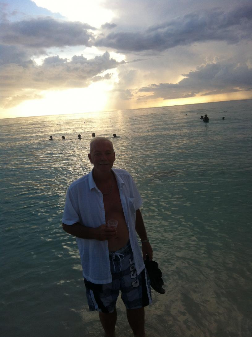 Name:  IMG_0933.jpg
Views: 1120
Size:  92.9 KB