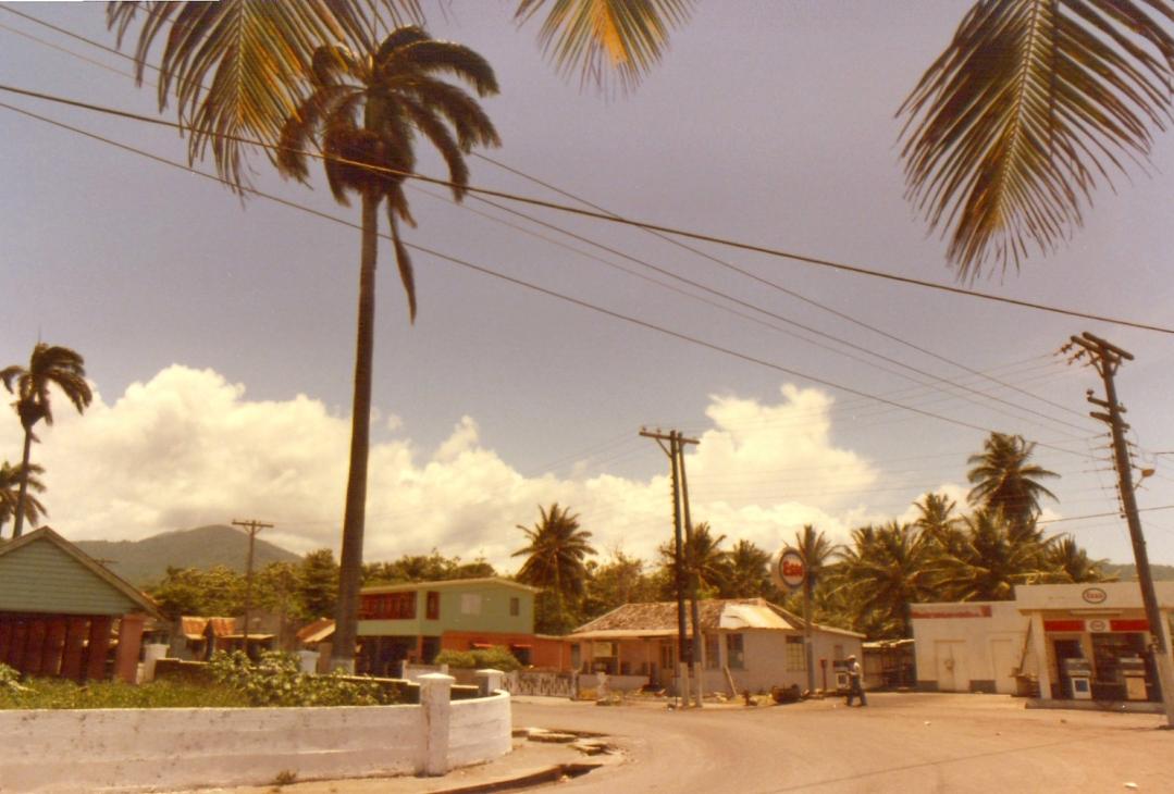 Name:  Buff Bay Esso.jpg
Views: 584
Size:  91.7 KB