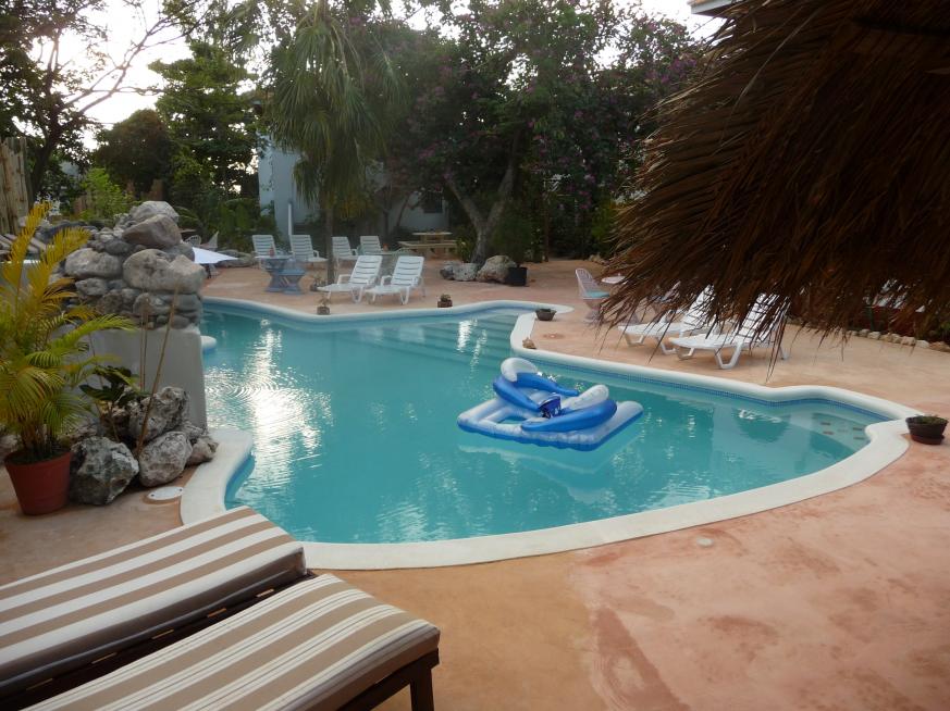 Name:  pool pic with edge of cabanna.jpg
Views: 170
Size:  96.0 KB