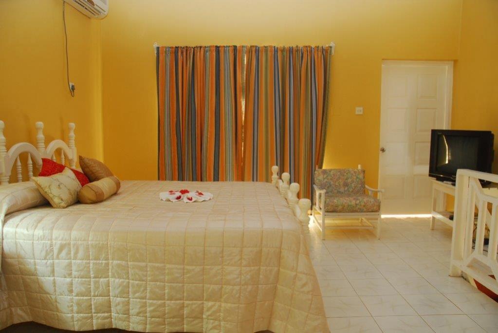 Name:  OPT Bedroom.jpg
Views: 738
Size:  69.2 KB