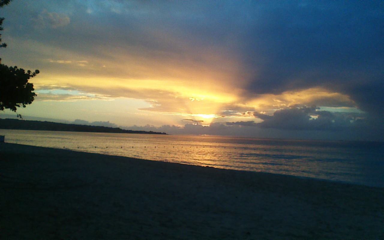 Name:  sunday sunset 1.jpg
Views: 320
Size:  70.4 KB